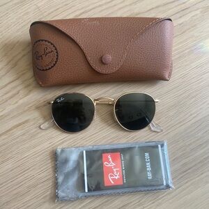 Women’s Raybans